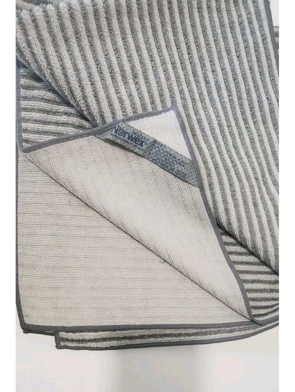 NORWEX Baclock Body Bath Towel Full Size 54” X 26” Blue Striped